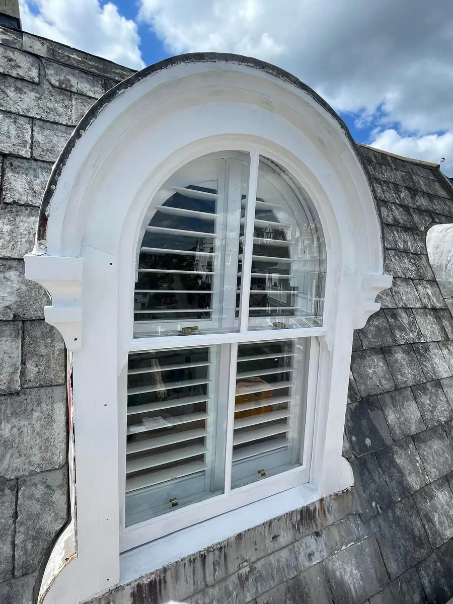 Harbour Hotel windows, Fowey, photo 2